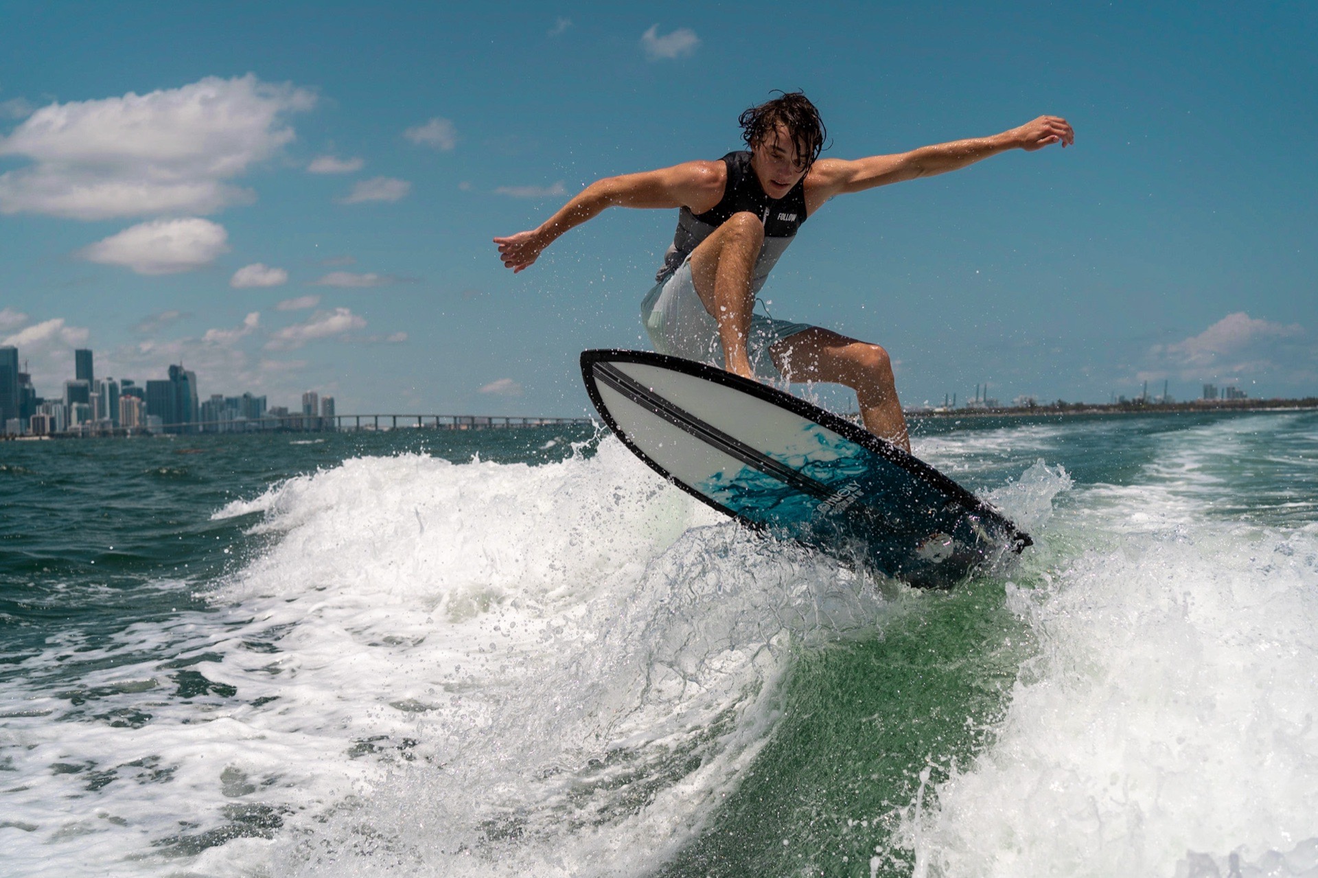 Close wakesurf action during WakeXscape coaching